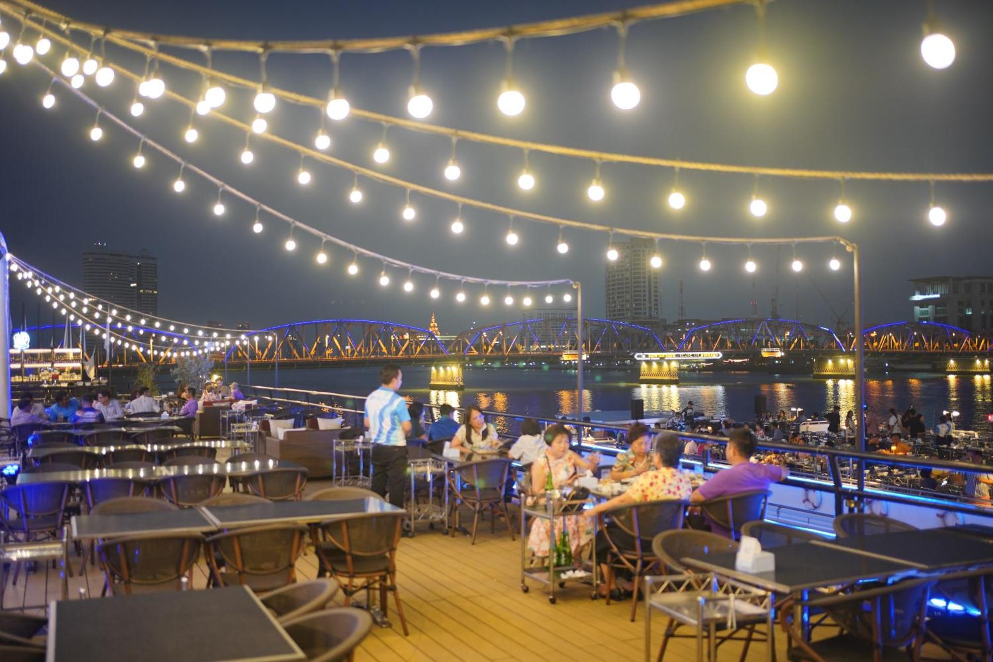 Riverside Bangkok Hotel Екстериор снимка