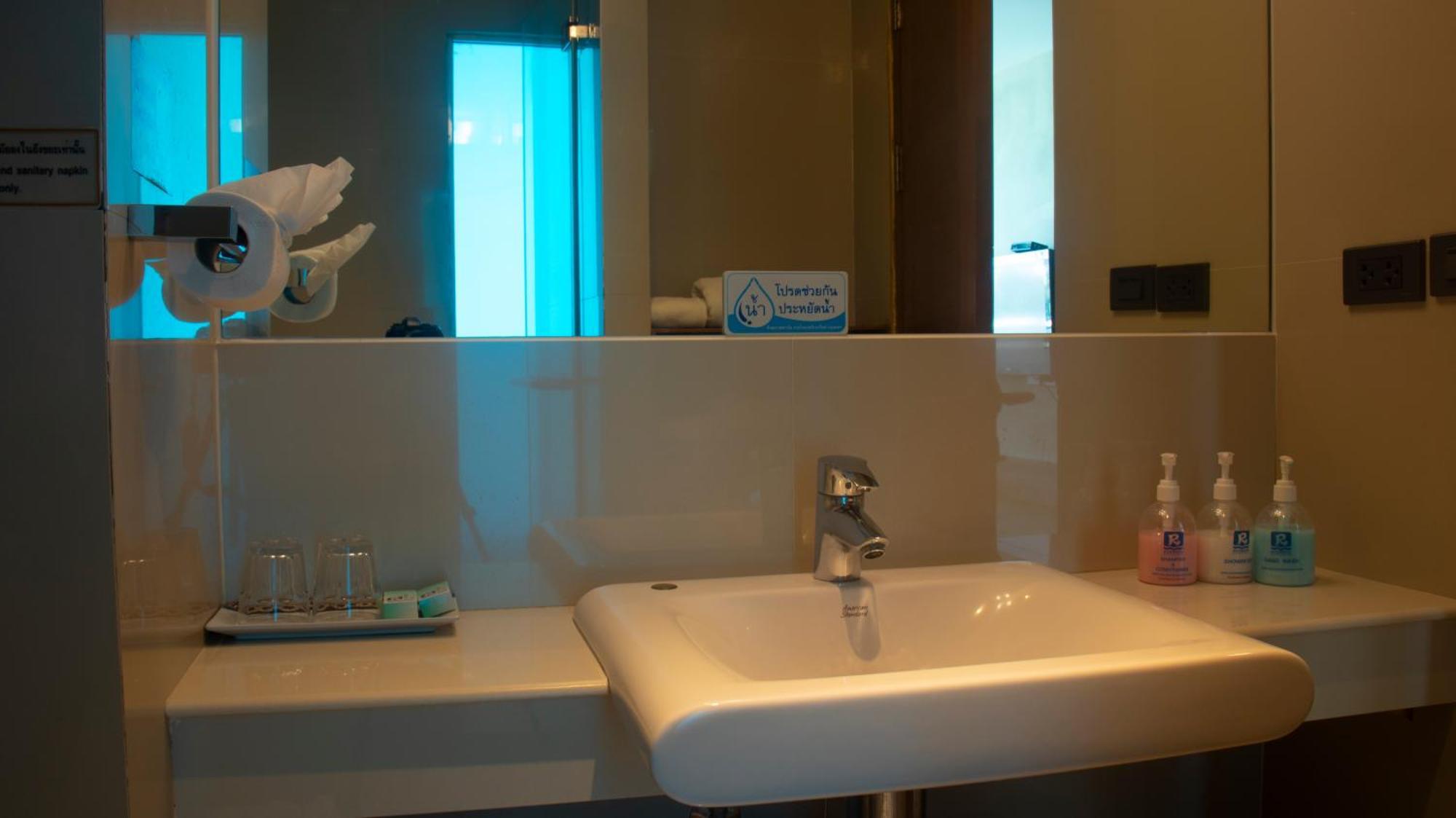 Riverside Bangkok Hotel Екстериор снимка